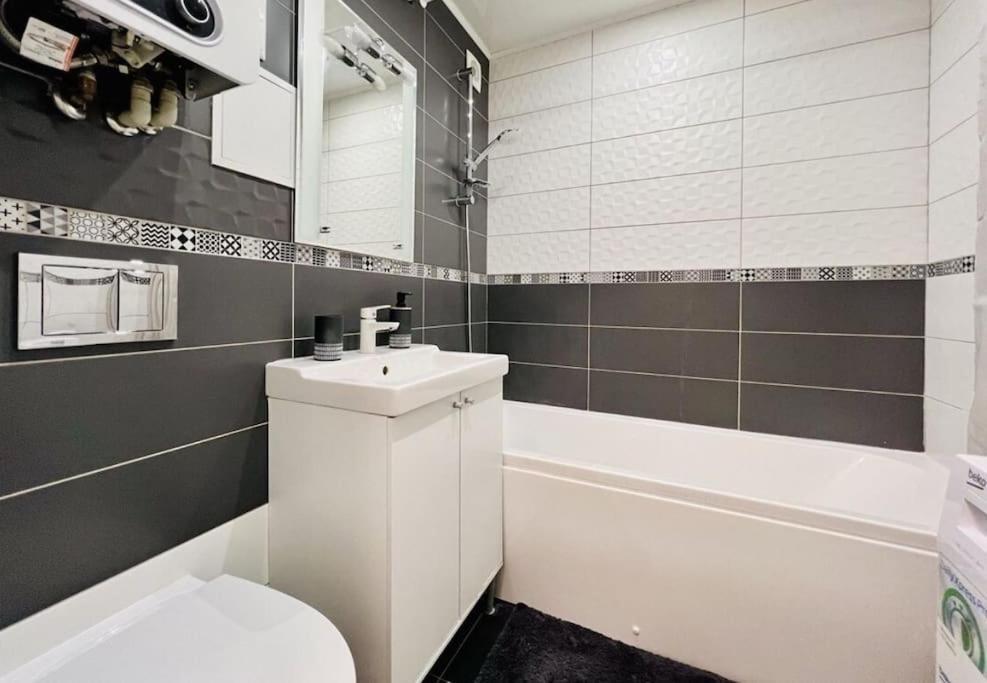 Comfort Apartment In Narva City Center 外观 照片